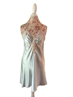 Vtg Nightgown By Appel Shiny Satin Floral Lace Appliqués Lingerie Slippery - Thumbnail 3