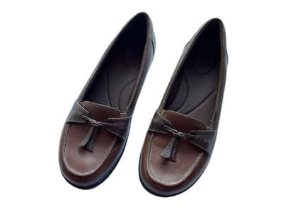 Clark’s 9.5W Wide Women’s Brown Genuine Leather Slip On Tassel Loafers Shoes - Thumbnail 2