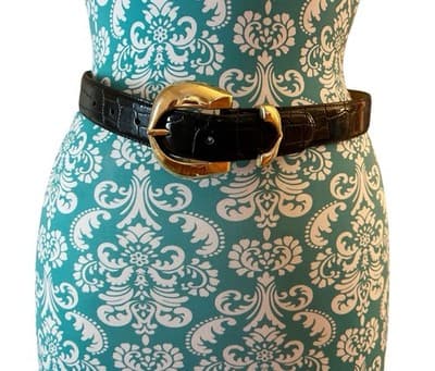 Sz M Vintage 1990’s Black Textured Belt Ornate Gold Buckle Old Money Elegant