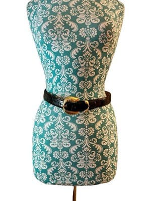 Sz M Vintage 1990’s Black Textured Belt Ornate Gold Buckle Old Money Elegant - Thumbnail 3