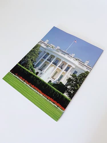RECALLED NEWSWEEK MADAM PRESIDENT HILLARY CLINTON MAGAZINE COMMEMORATIVE EDITION - Thumbnail 3
