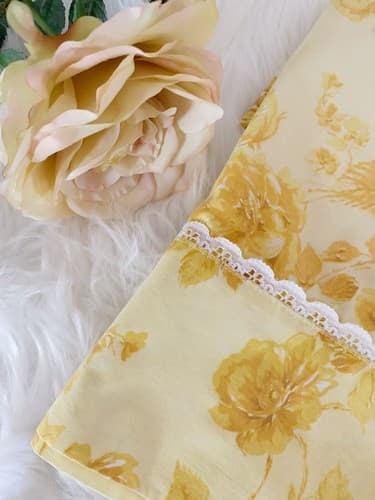 Vintage Pillowcase 1960’s White Yellow Roses Floral Mid Century By Cannon - Thumbnail 5
