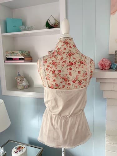 Vintage Camisole Pastel Cream Wide Floral Scalloped Lace Bodice Peplum Waist - Thumbnail 4