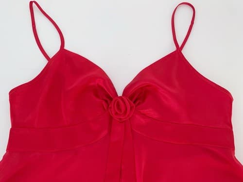 Victoria’s Secret Red Nighty Flowy Short Chemise Rosette Accent Medium Lingerie - Thumbnail 2