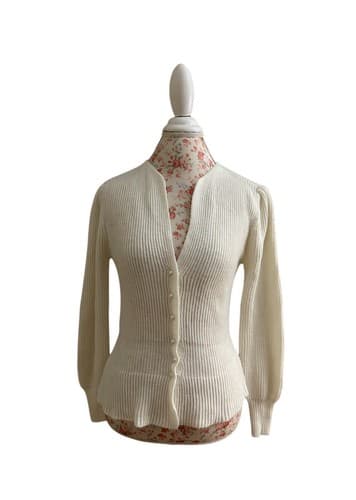 Vintage Cream Pearl Button Puffed Sleeve Peplum Waist Fitted Sweater 1980’s - Thumbnail 3