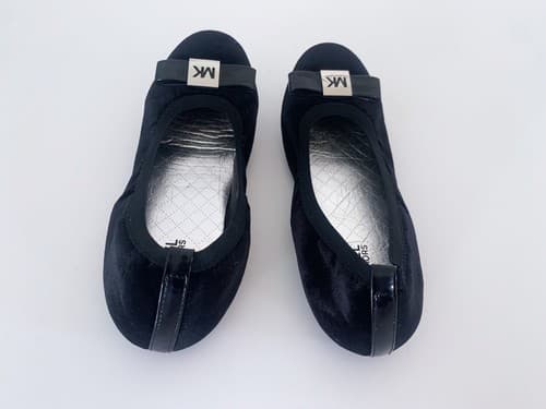Michael Kors Ballet Flats Size 5 Black Velvet Shoes Flats Logo Bow Toe Designer - Thumbnail 4