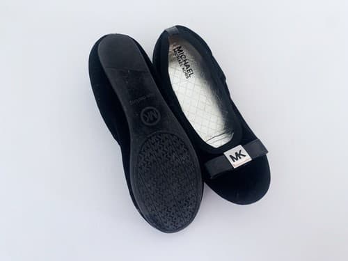 Michael Kors Ballet Flats Size 5 Black Velvet Shoes Flats Logo Bow Toe Designer - Thumbnail 6