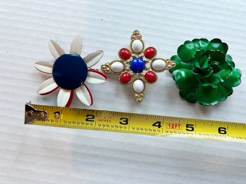 Vintage Brooch Lot Of 3 Daisy Mod 1960’s Mid Century Large Set Pins Groovy Red - Thumbnail 4