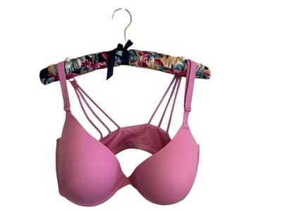 NWT VICTORIAS SECRET NEW PINK BRA 38DD WEAR EVERYWHERE PUSH UP SMOOTH CUP - Thumbnail 2