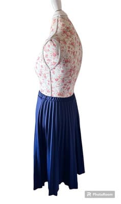 Vintage 1970’s Navy Blue Accordion Pleated Knit Skirt Collegiate Boho Preppy - Thumbnail 3