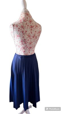 Vintage 1970’s Navy Blue Accordion Pleated Knit Skirt Collegiate Boho Preppy - Thumbnail 4