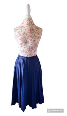 Vintage 1970’s Navy Blue Accordion Pleated Knit Skirt Collegiate Boho Preppy - Thumbnail 2
