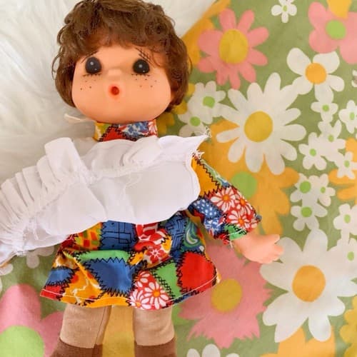 Sekiguchi Thumb Sucking Big Eye 10 inch doll 1970’s Mod Toy Patchwork Dress - Thumbnail 2