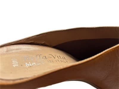 Size 10 Camel Colored Bella Vita Genuine Leather Mules Shoes Tan Slides Brown - Thumbnail 3