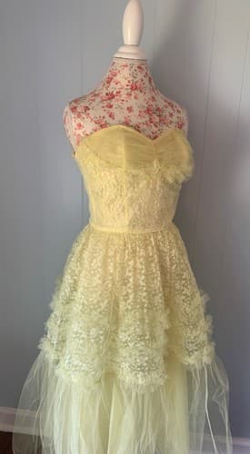 Vintage 1950’s Pastel Yellow Dress Pinup Bombshell Lace Petticoat Crinoline - Thumbnail 2