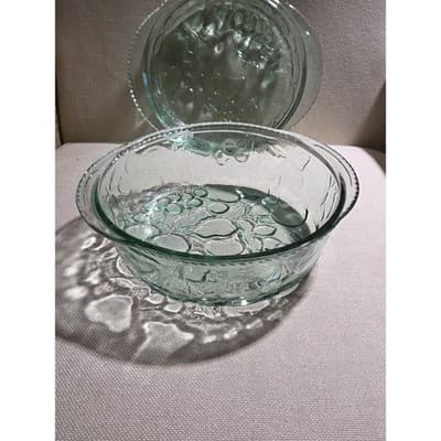 Vintage Libbey Orchard Fruit Green Glass 3 Qt Casserole Dish with Pie Plate Lid - Thumbnail 2