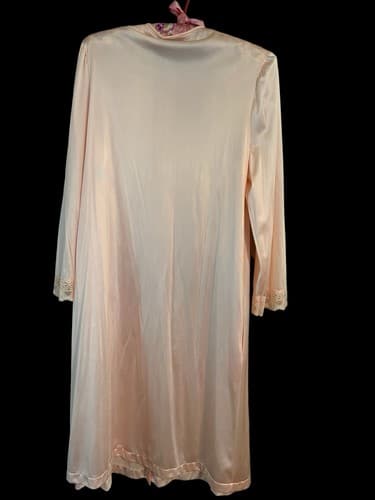 Vintage Pastel Peach Vanity Fair Robe Nylon 1960’s Housecoat Lace Shiny Small - Thumbnail 7