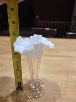 Vintage 1930s Jefferson Glass Opalescent Ruffled Rim Bud Vase Fenton Style - Thumbnail 7