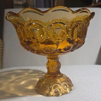 Vintage LE Smith Amber Glass Moon and Stars Flared Pedestal Compote Bowl 7.5" - Thumbnail 2