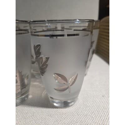 Vintage Libbey Silver Leaf Frosted Glass Tumblers Set of 7 MCM Barware 1950s - Thumbnail 3