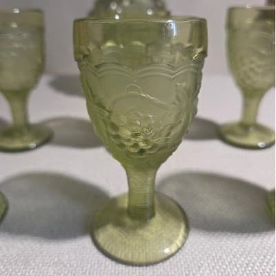 Vtg Imperial Glass Verde Green Harvest Grape Decanter Set 6 Cordial Glasses MCM - Thumbnail 7