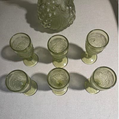 Vtg Imperial Glass Verde Green Harvest Grape Decanter Set 6 Cordial Glasses MCM - Thumbnail 6