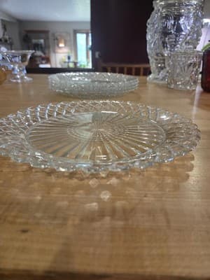 Anchor Hocking Waterford Waffle Plates Set of 5 - 9 Inch Vintage Pressed Glass - Thumbnail 4