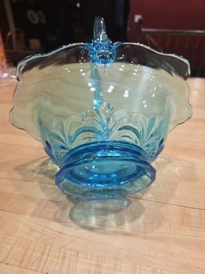 Blue Indiana Glass Duchess Basket Vintage Floral Pattern - Thumbnail 3