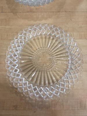Anchor Hocking Waterford Waffle Plates Set of 5 - 9 Inch Vintage Pressed Glass - Thumbnail 2