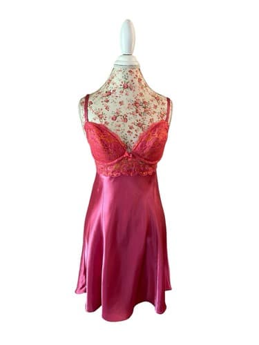 Victoria’s Secret Chemise Medium Pink Shiny Satin Padded Cups Lingerie Nighty - Thumbnail 2