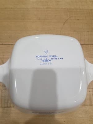 Vintage CorningWare Blue Cornflower Cookware Set 3 Pieces Saucepan and Bowls - Thumbnail 7