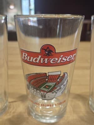 4 Vintage 1999 Budweiser Cleveland Browns Stadium Inaugural Season Beer Glasses - Thumbnail 2