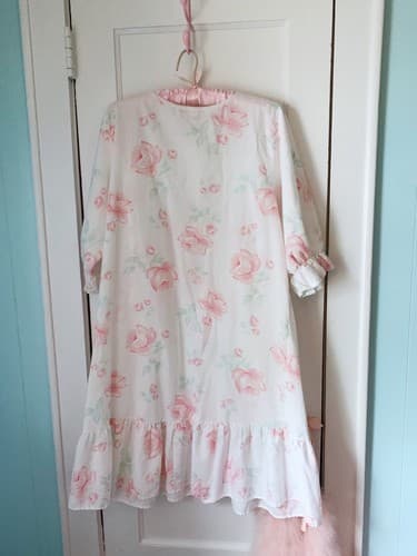 Vintage Shabby Chic Robe Pastel Pink & Aqua Floral Puffed Sleeve Pearl Button - Thumbnail 3