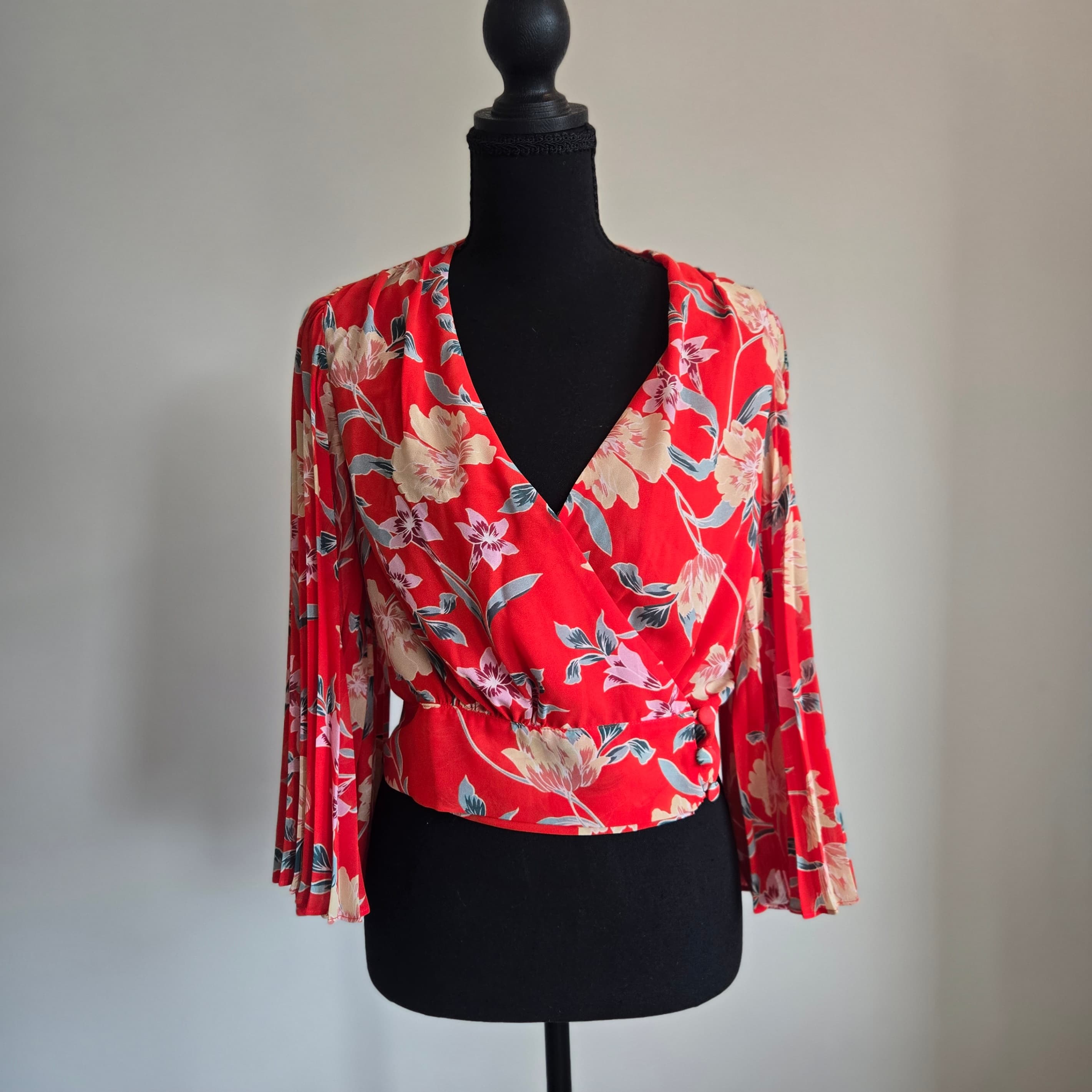 ASTR Floral Puff Sleeve Wrap Top Size Small