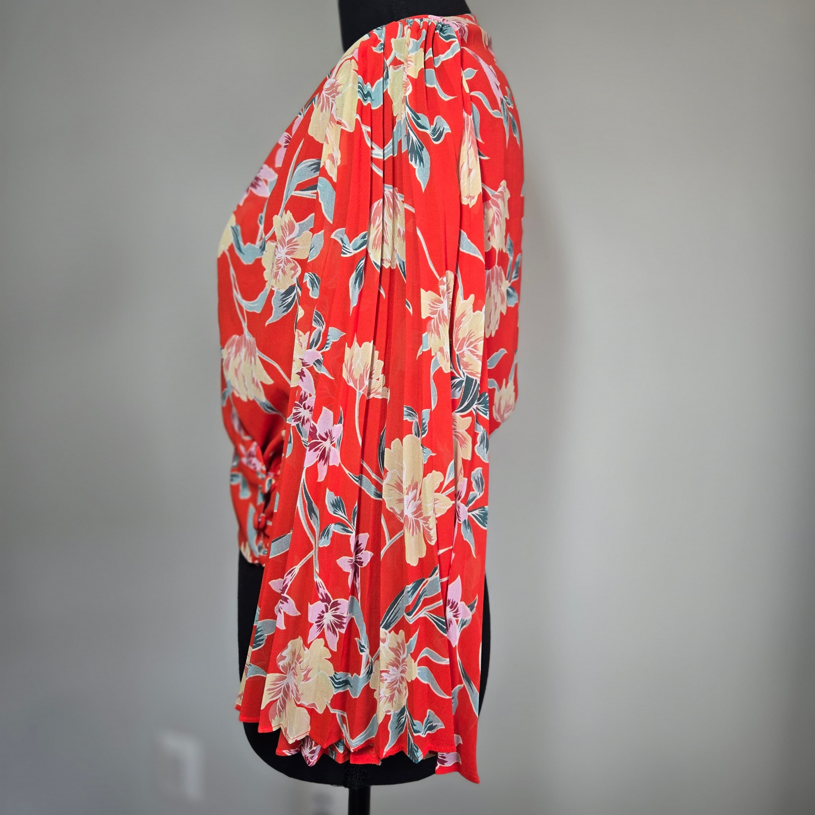 ASTR Floral Puff Sleeve Wrap Top Size Small - Thumbnail 9