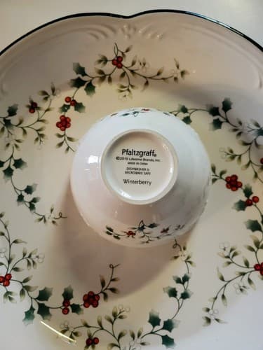 Pfaltzgraff Winterberry Christmas / Holiday 14" Chip Plate & Bowl - Thumbnail 5