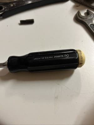 Snap On-Magna Tip, Stubby, 1/4” Hex-Driver Handle, Good “Vintage” Condition-USA- - Thumbnail 3