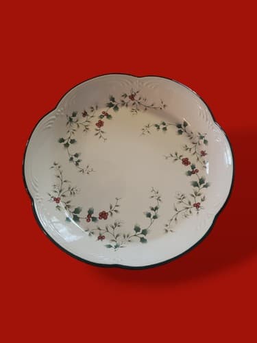 Pfaltzgraff Winterberry Christmas / Holiday 14" Chip Plate & Bowl - Thumbnail 3