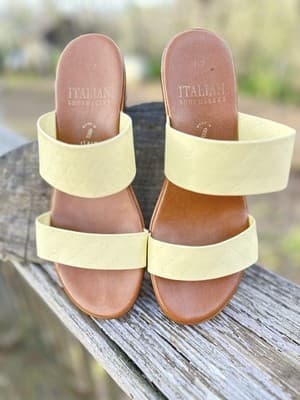 Italian Shoemakers White Sandals Slip Ons Women's 8M Made In Italy Pre-owned