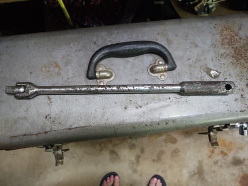 Vintage Crescent 15-in Long Breaker Bar