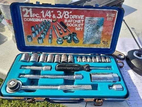 Royal Tools 21pc. Ratchet Socket Set Japan 1973 Metric complete set