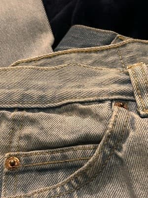 Vintage Levi’s Orange Tab W32x30 Light Wash - Slim Fit Tapered Leg - 90s - Thumbnail 7