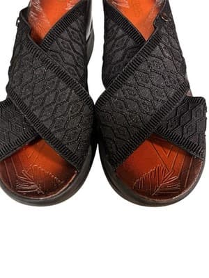 Bzees Desire Black stretch fabric Criss Cross Slide Sandal Women 8.5M - Thumbnail 6
