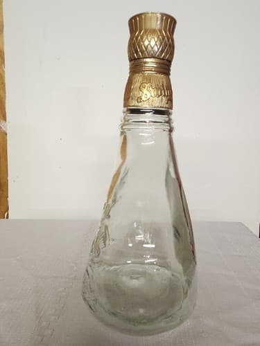 Johnny Walker Swing Scotch Whiskey Empty Bottle. - Thumbnail 3
