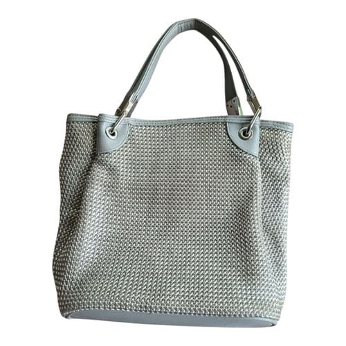 Mondani Tote/Crossbody Convertible Silver Gray Crochet/ Faux Leather Trim 10x9x5 - Thumbnail 5