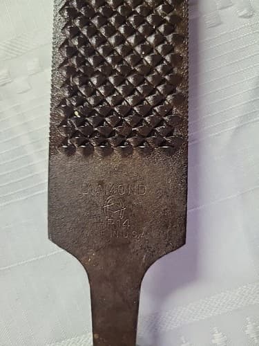 Diamond HR 14 Wood Handle Hoof Failure Rasp - Thumbnail 2