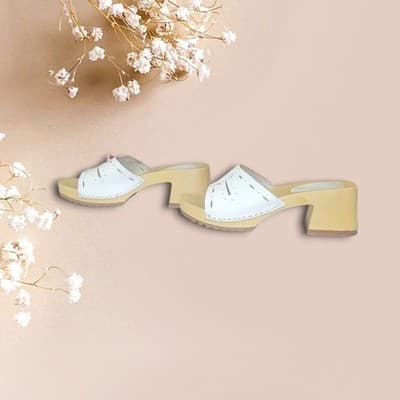 Leather Craft Sandals Women’s Size 6 White Leather Chunky Wood Heel Italy - Thumbnail 2