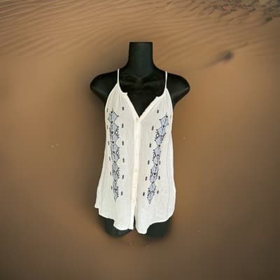 Lucy and Laurel women's size SWhite and blue Embroidered A-Line Tank