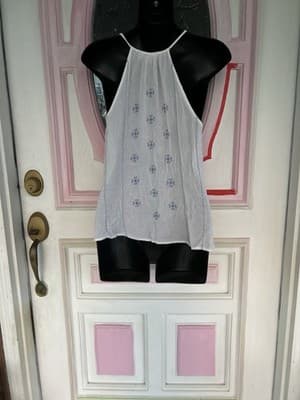 Lucy and Laurel women's size SWhite and blue Embroidered A-Line Tank - Thumbnail 4