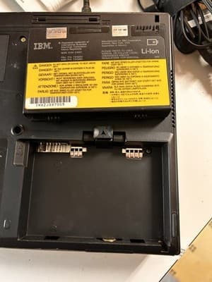 Vintage IBM ThinkPad 385XD Intel Pentium MMX Processor With Built In Cd Drive. - Thumbnail 3